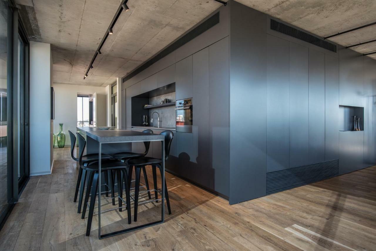 The Levee * Tel Aviv